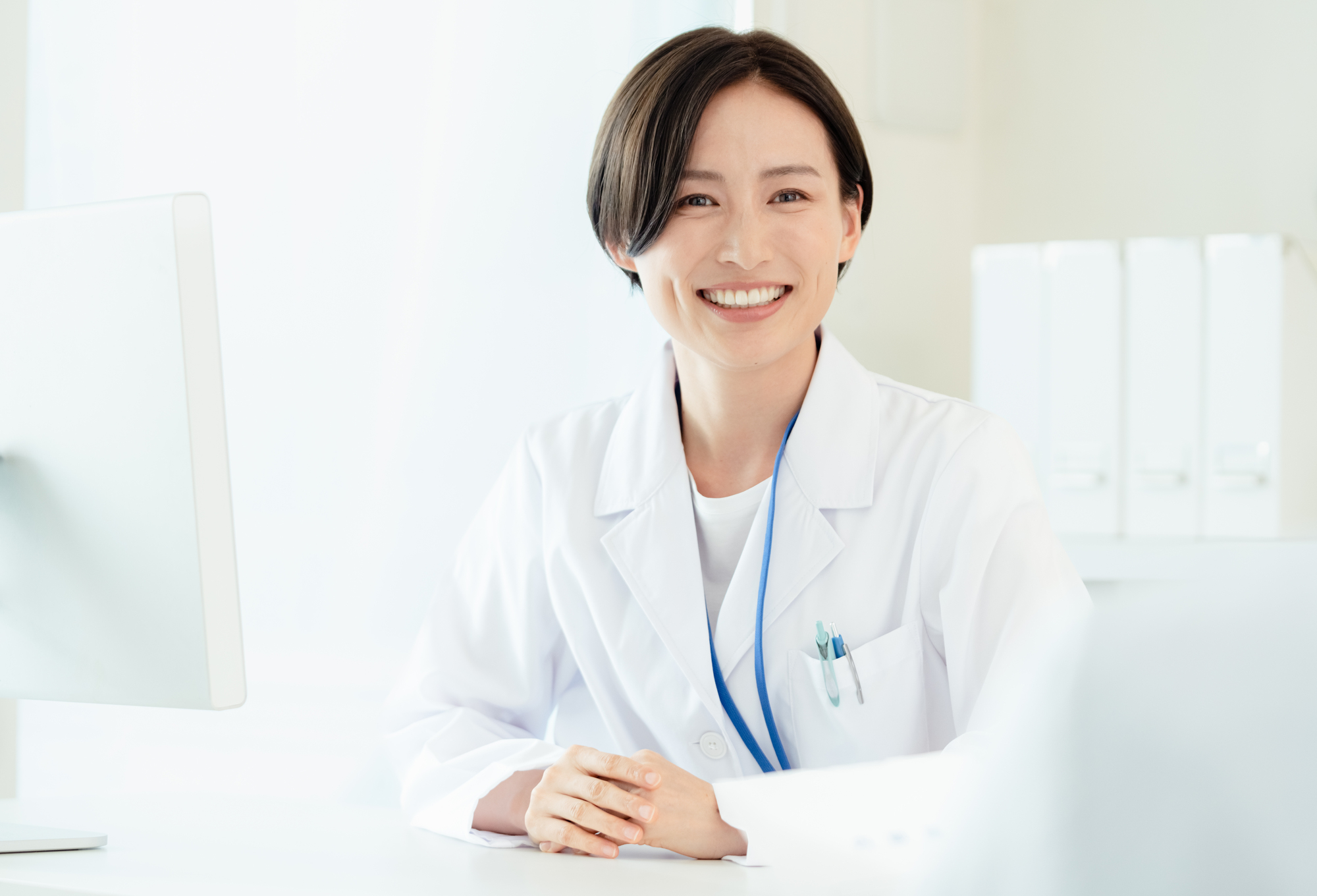 女性医師の画像